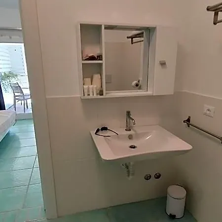 Arturo Hotel